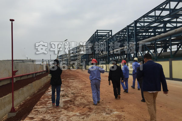 鋼格柵板安裝現場-16 鋼格柵板安裝現場-16